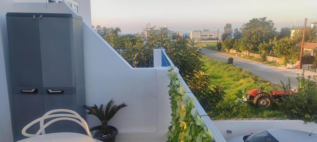 Thalassa Seaside Boutique Beach Apartment Polis Eksteriør bilde