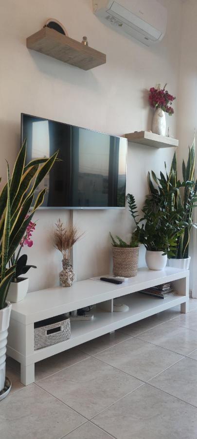 Thalassa Seaside Boutique Beach Apartment Polis Eksteriør bilde